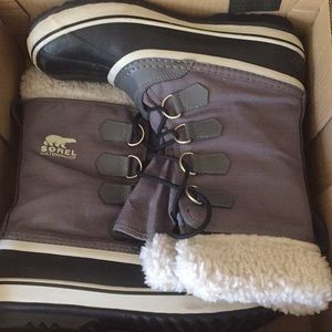 Sorel Winter Carnival Boot - Size 9